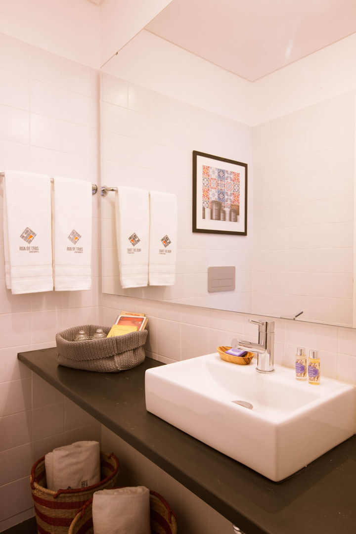 Apartamentos Rua de Trás - Alojamento turístico (7 apartamentos) - Centro do Porto, ShiStudio Interior Design ShiStudio Interior Design Bathroom