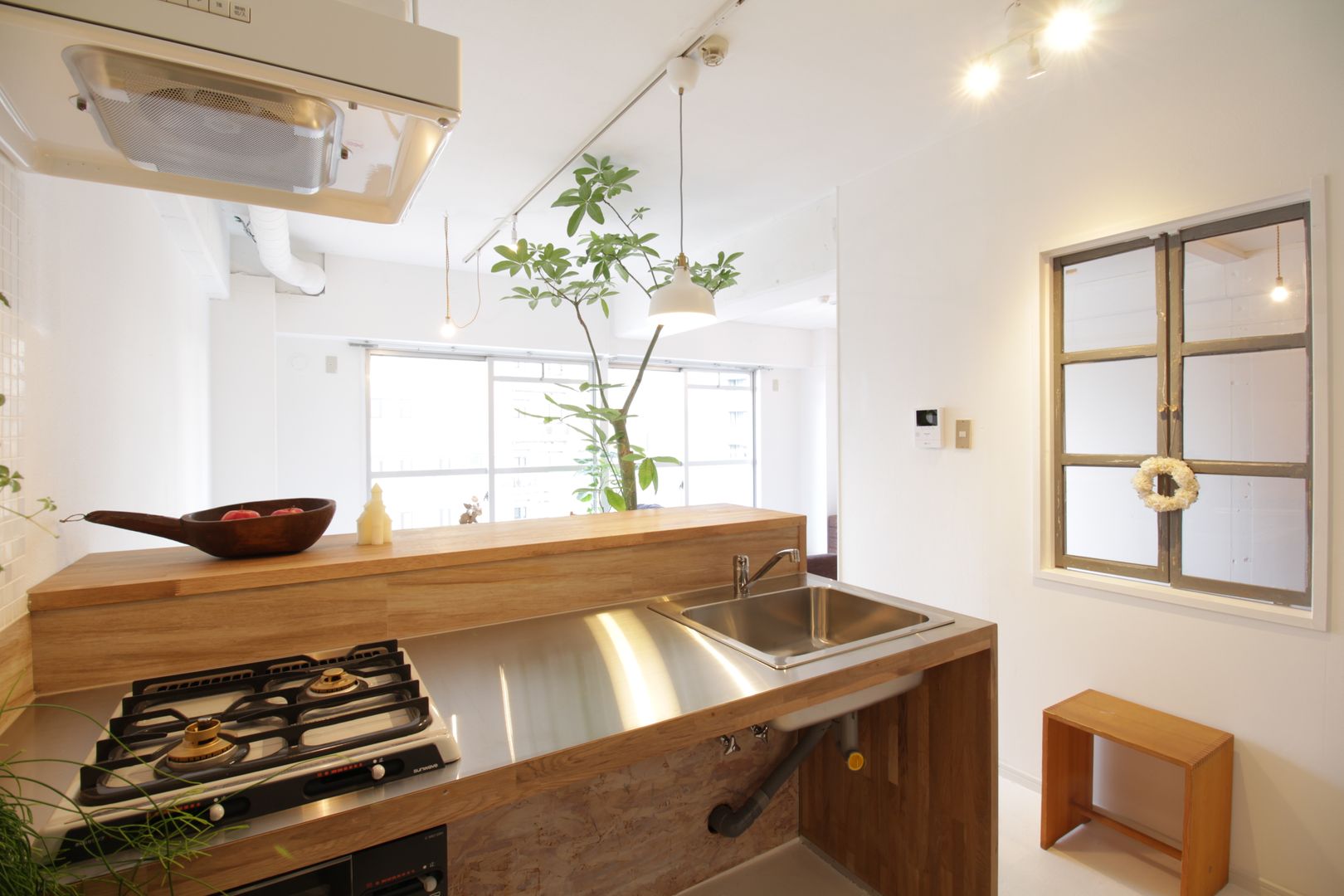 Apartment in Gakuenkita, Mimasis Design／ミメイシス デザイン Mimasis Design／ミメイシス デザイン ห้องครัว เหล็ก