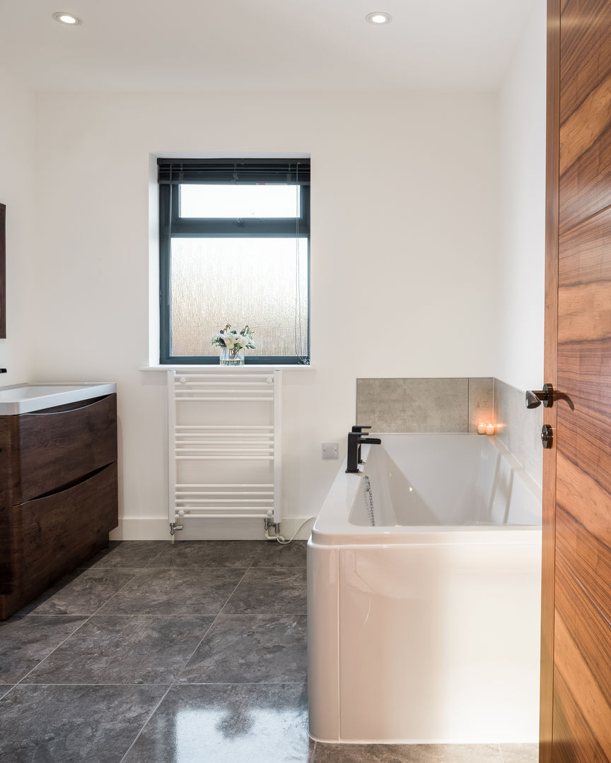 Bathroom Maciek Platek - Interior and Architecture Photographer Moderne badkamers bathroom