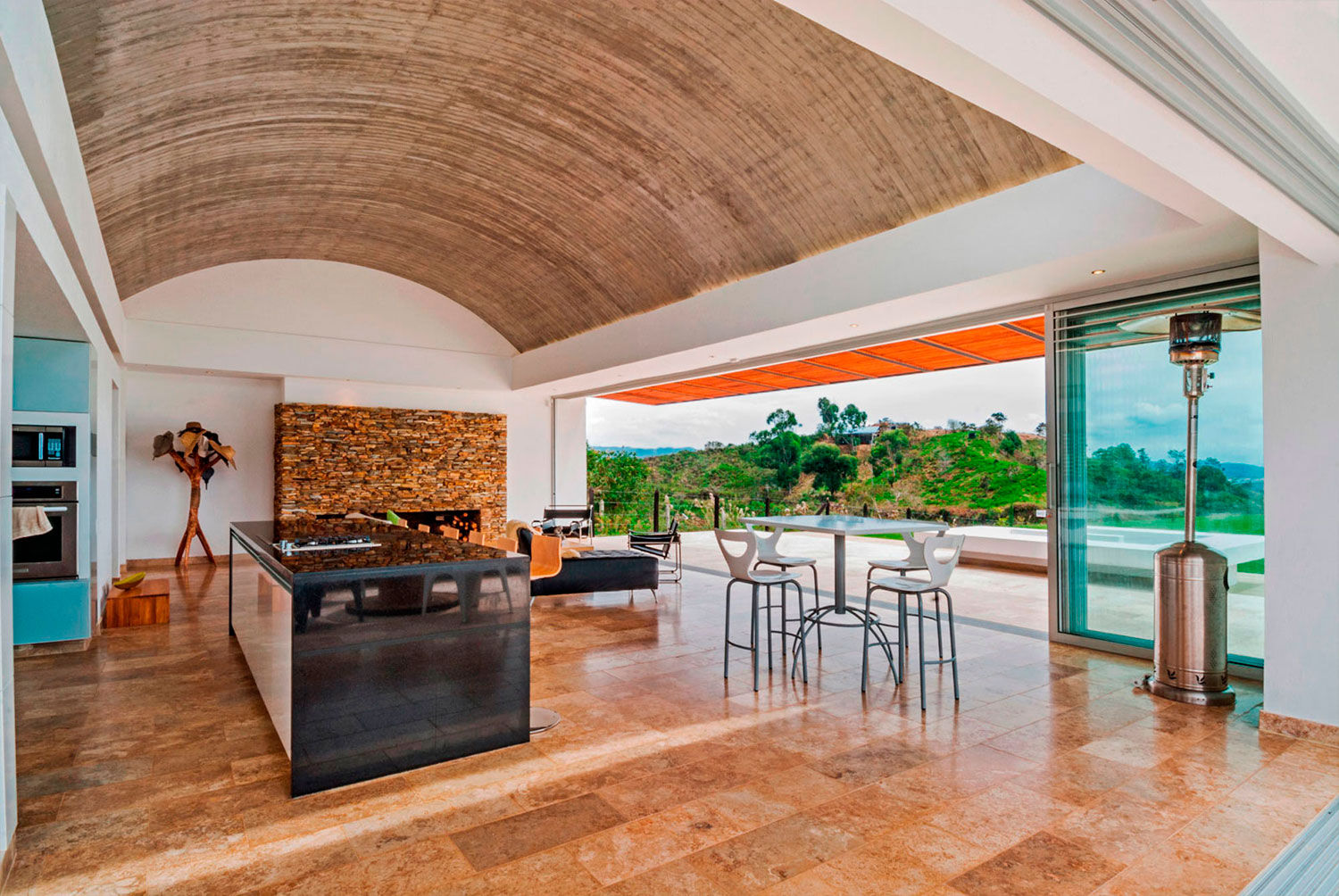 CASA RECREO - EL PEÑOL ANTIOQUIA-, FR ARQUITECTURA S.A.S. FR ARQUITECTURA S.A.S. مطبخ