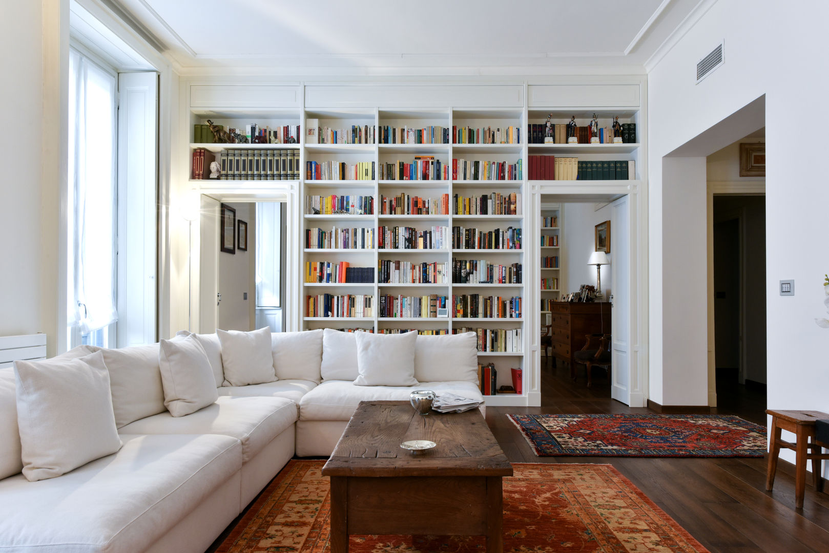 Abitazione privata - Milano, CN Arredamento Design Srl CN Arredamento Design Srl Classic style living room