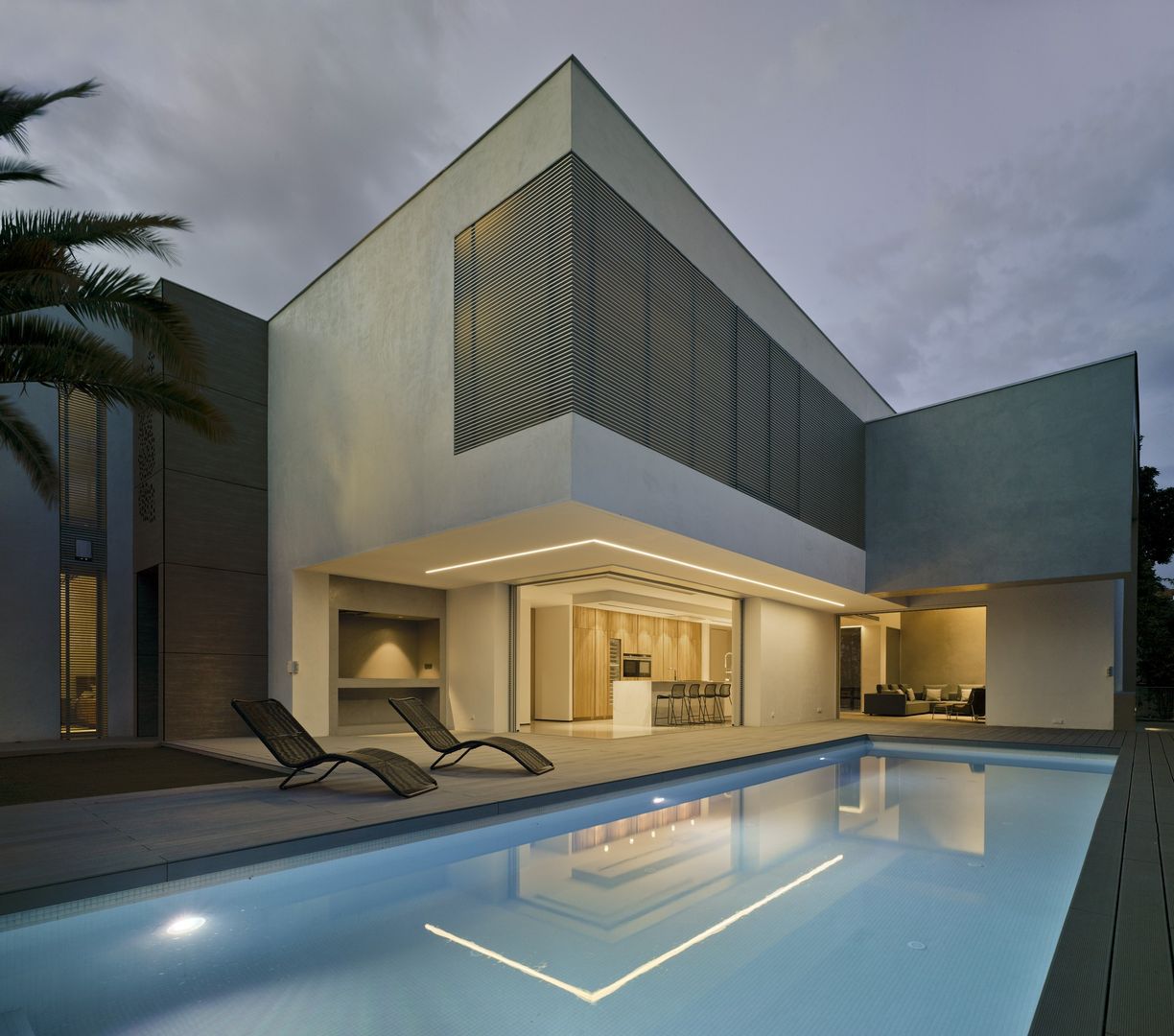 Vivienda ZüV, Tomás Amat Estudio de Arquitectura Tomás Amat Estudio de Arquitectura Moderne Pools