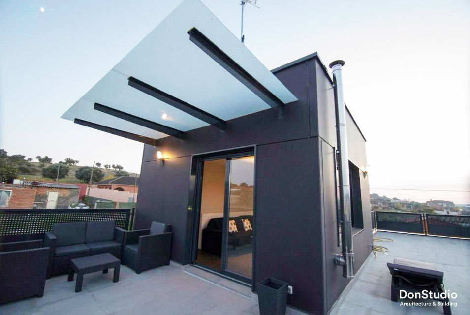 Porche Escalona DonStudio Balcones y terrazas de estilo moderno Porche