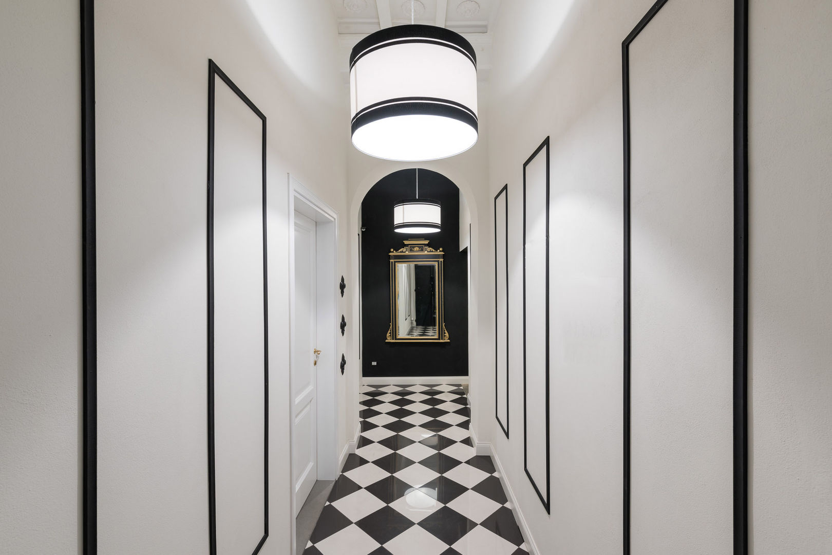 B&B DI LUSSO IN BORGO PINTI, Officine Liquide Officine Liquide Classic style corridor, hallway and stairs Ceramic