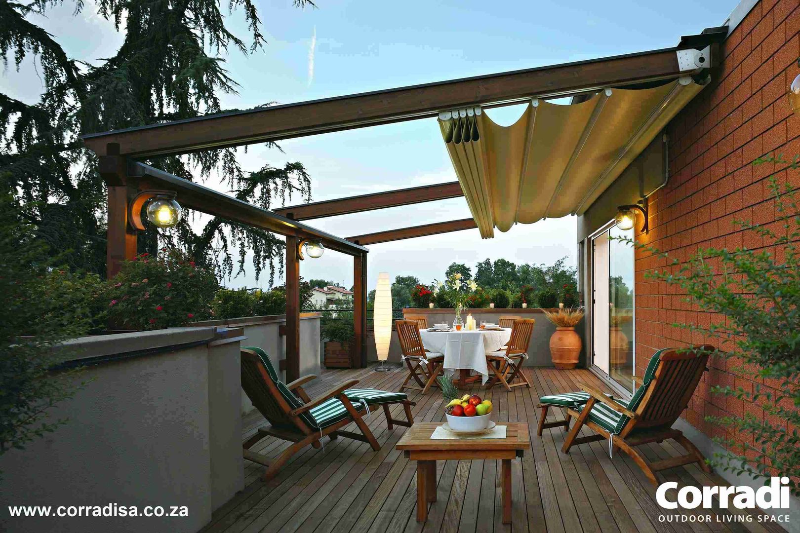 homify Balcon, Veranda & Terrasse classiques