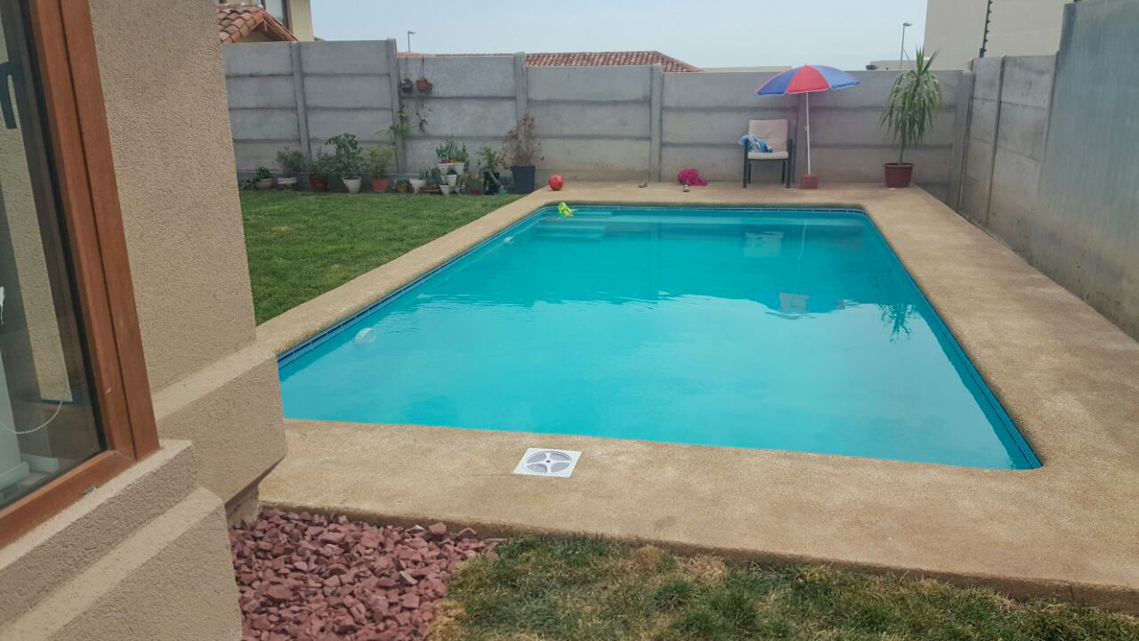homify Garden Pool Reinforced concrete