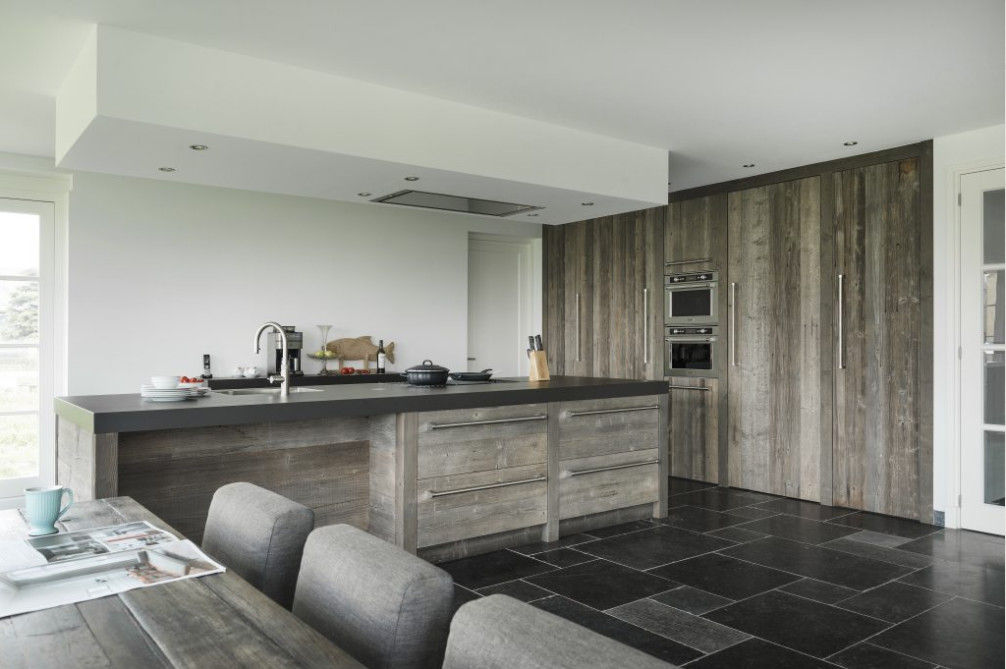 Barnwood Keuken, RestyleXL RestyleXL Industrial style kitchen Wood Wood effect