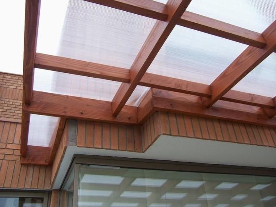 Pergola modelo reticula homify Balcones y terrazas clásicos Madera maciza Multicolor