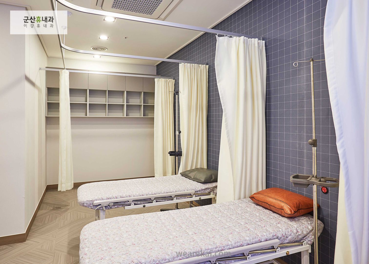 homify Commercial spaces Hospitals