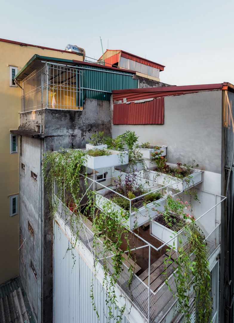 Nhà nhỏ, SMA Studio SMA Studio Roof