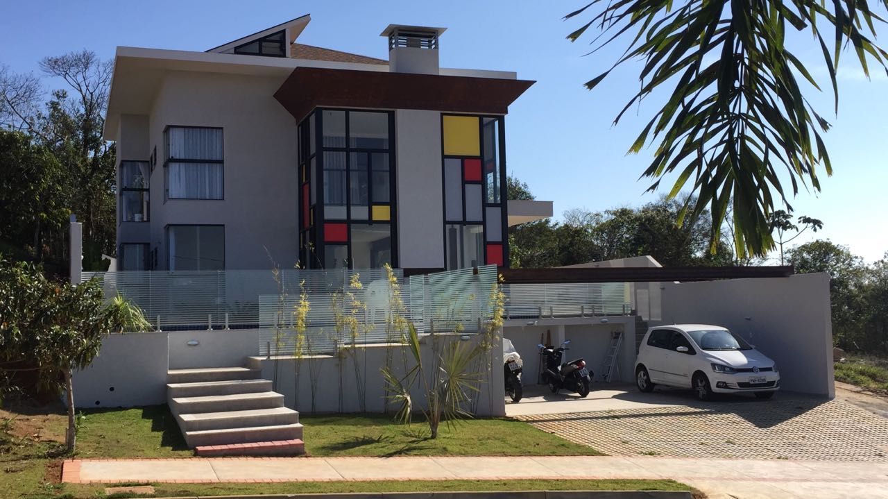 Residência Condomínio Alvim, Hérmanes Abreu Arquitetura Ltda Hérmanes Abreu Arquitetura Ltda Збірні будинки