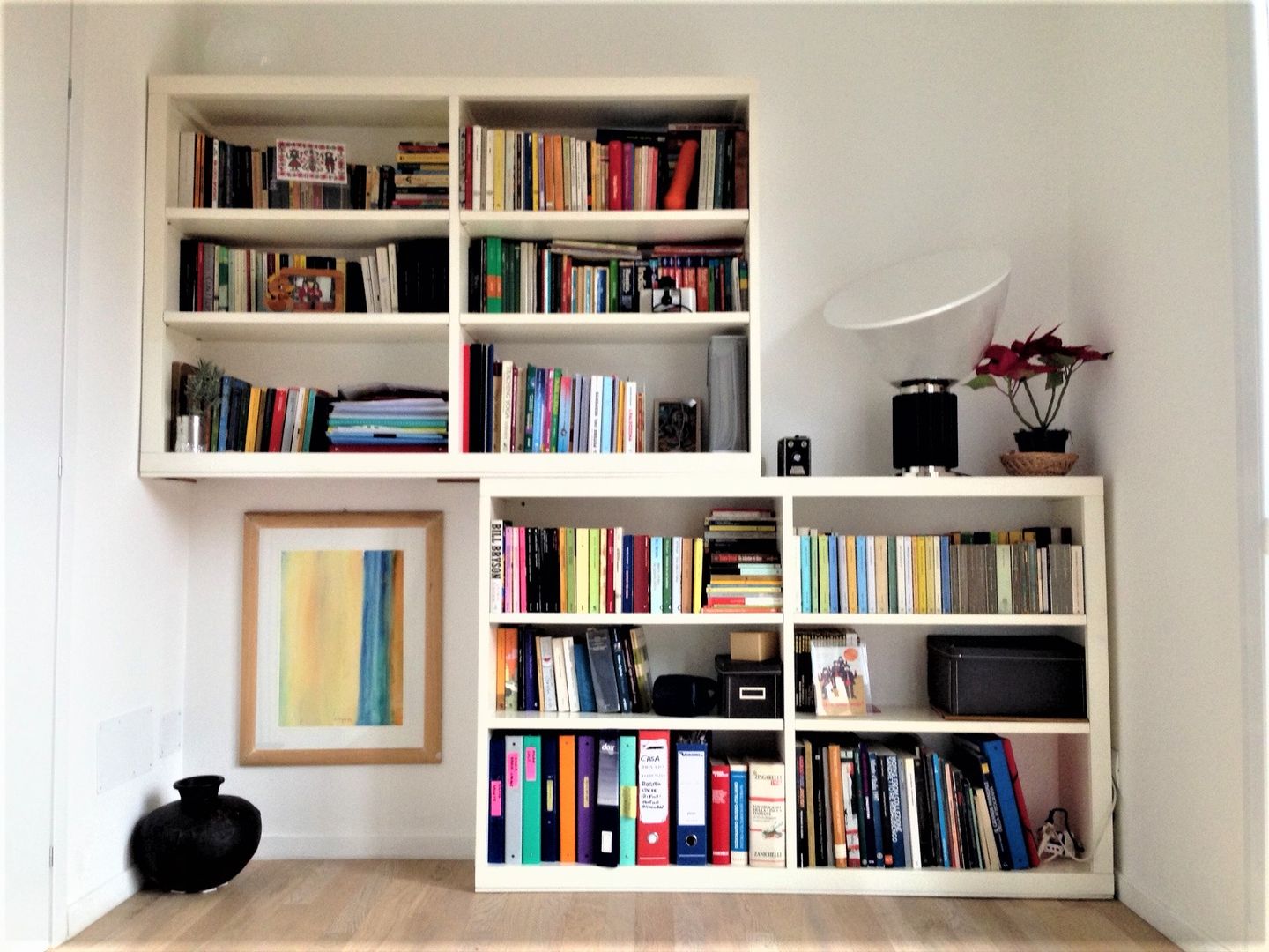 Libreria, Carcano Falegnameria Carcano Falegnameria Living room Shelves