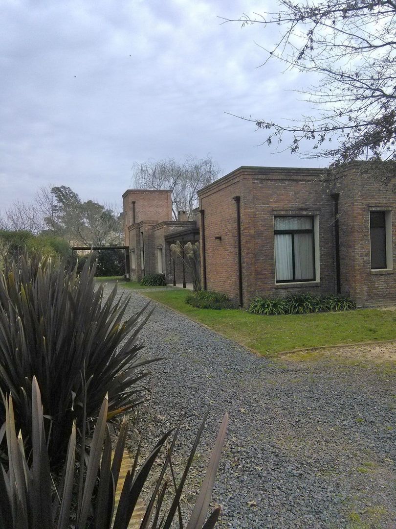 Casa de campo Estudio Dillon Terzaghi Arquitectura - Pilar Casas campestres Ladrillos