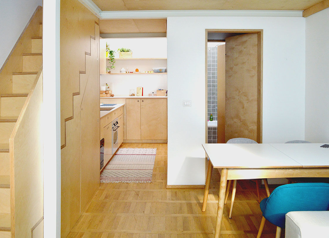 Mini loft a Milano - Cucina in betulla, BGP studio BGP studio ครัวบิลท์อิน ไม้ Wood effect