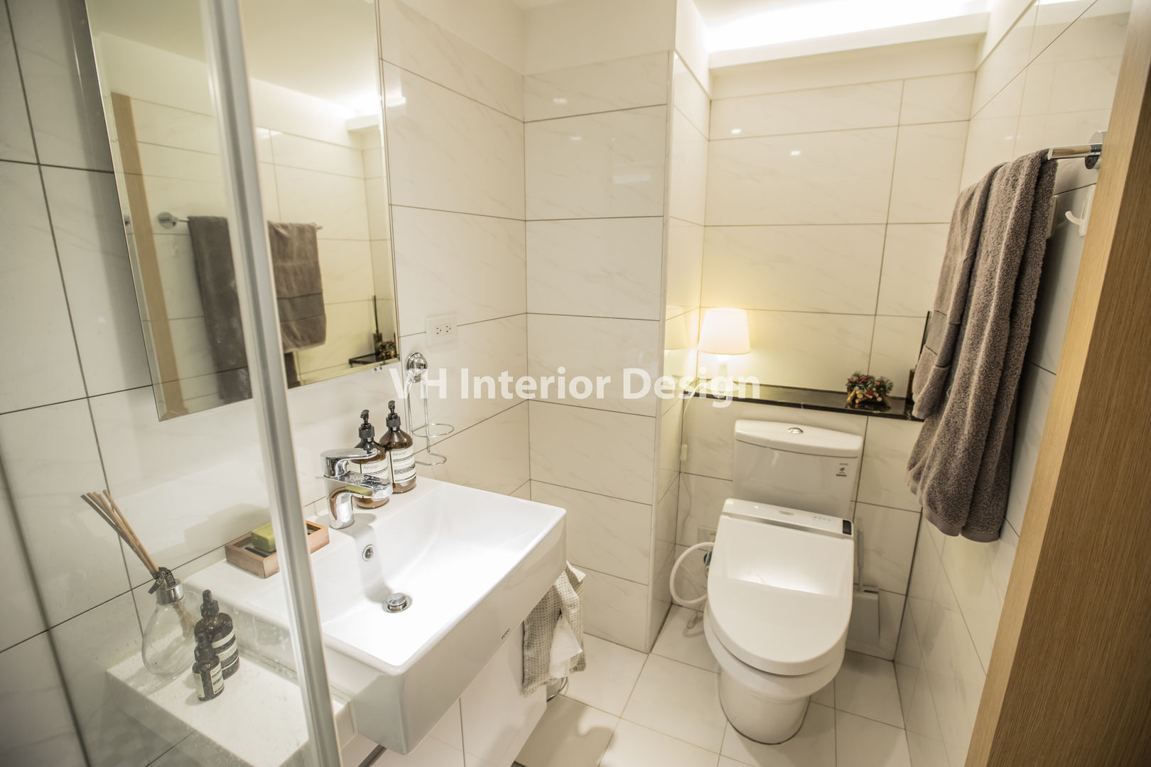 士林黃公館, VH INTERIOR DESIGN VH INTERIOR DESIGN Modern Banyo