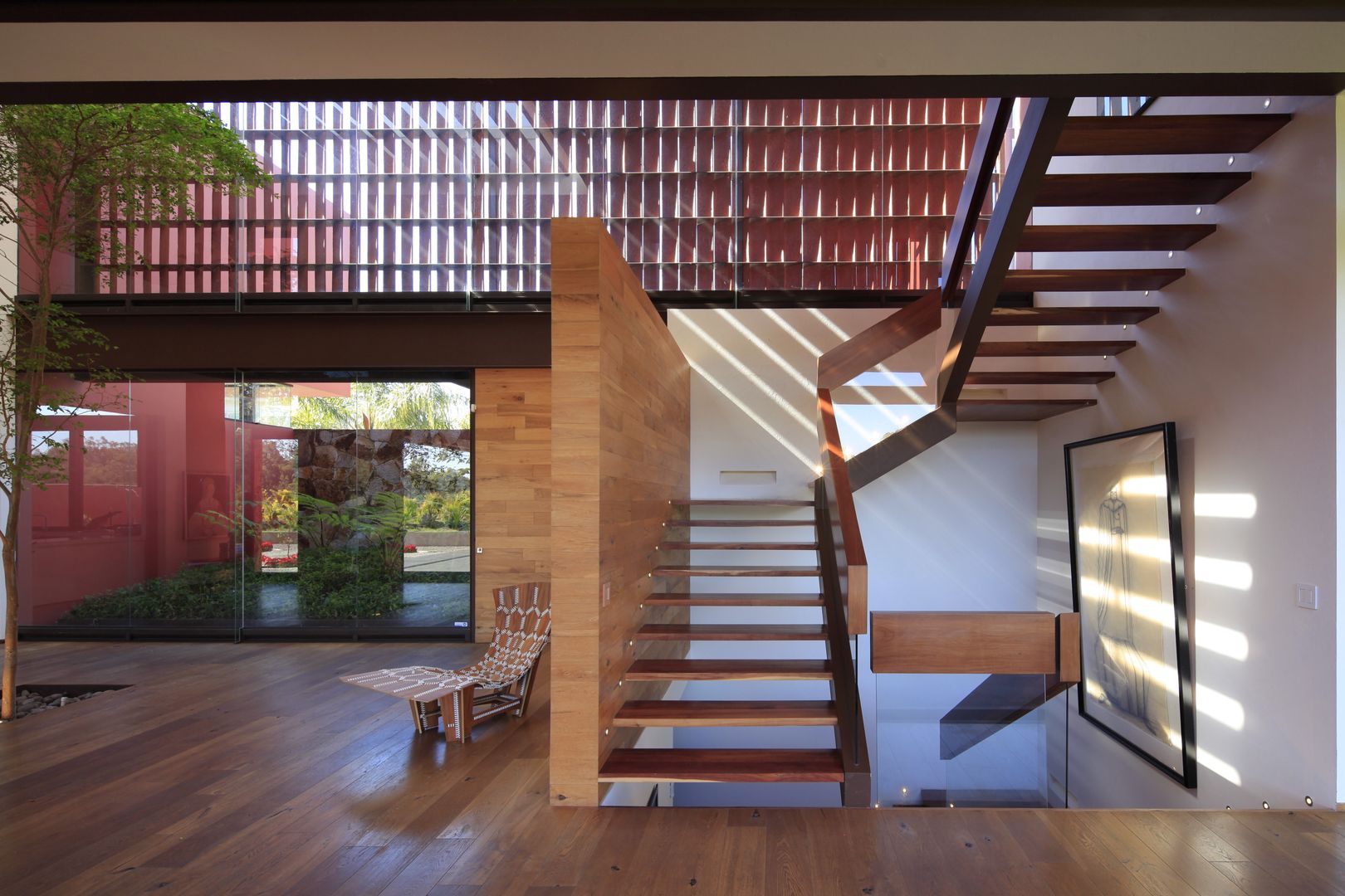 RED HOUSE, Hernandez Silva Arquitectos Hernandez Silva Arquitectos Escaleras