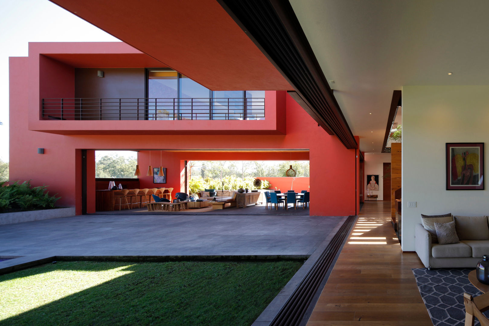 RED HOUSE, Hernandez Silva Arquitectos Hernandez Silva Arquitectos 現代房屋設計點子、靈感 & 圖片
