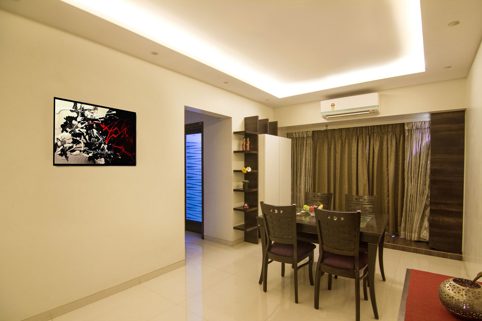 3 BHK at Borivali, A Design Studio A Design Studio Moderne Esszimmer