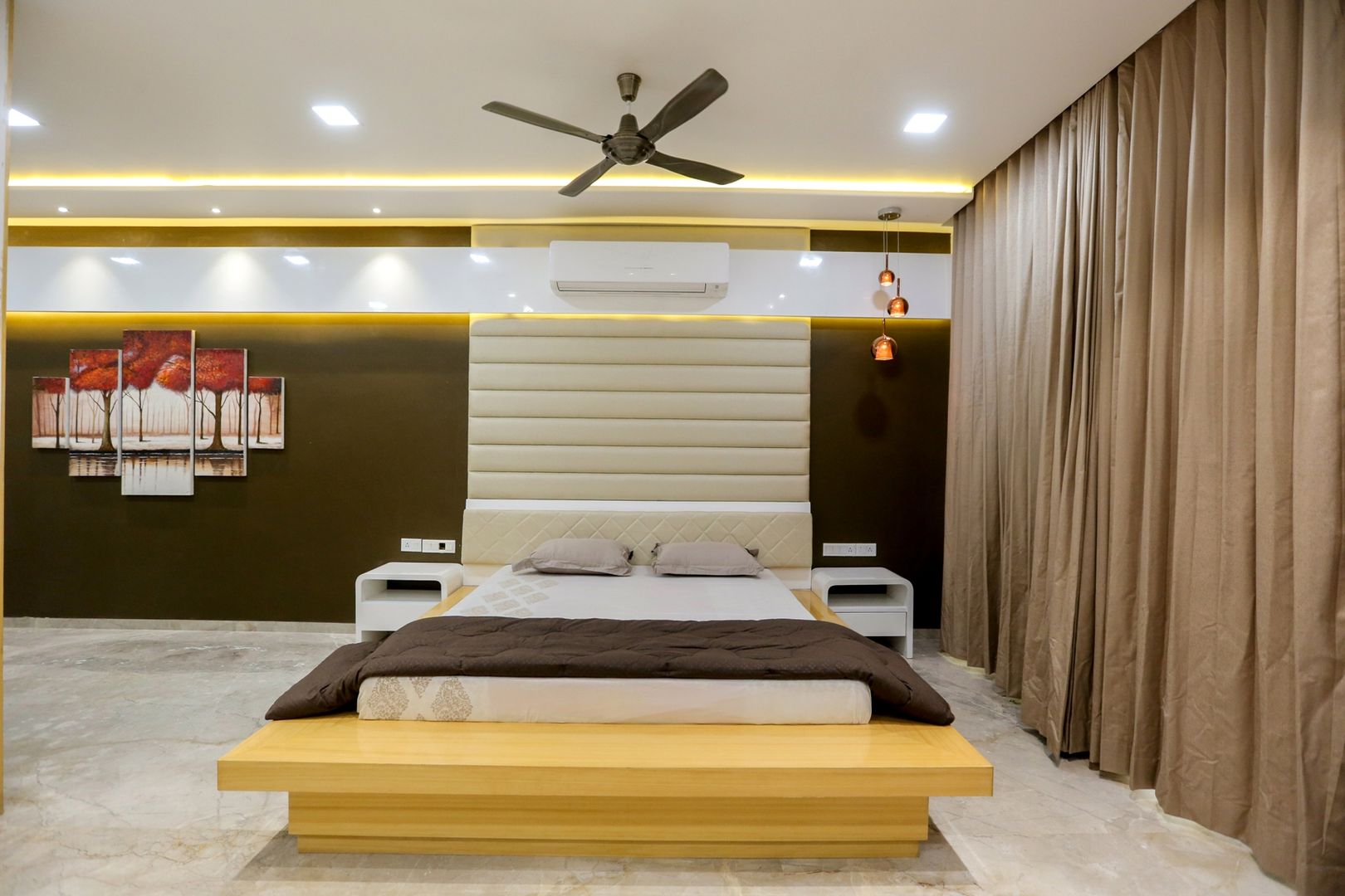 Bedroom ZEAL Arch Designs Modern style bedroom Beds & headboards