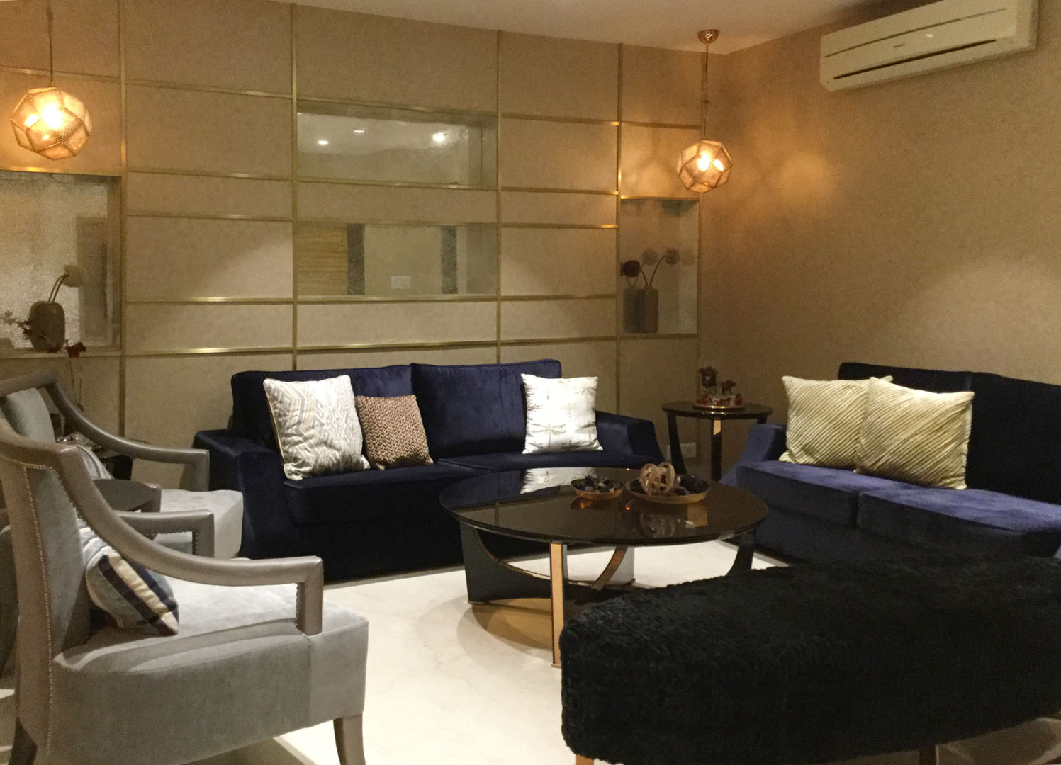 Residence Design, Bhera Enclave, H5 Interior Design H5 Interior Design Eclectic style living room