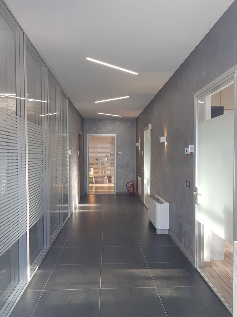 Illuminazione corridoio uffici, Luxelt Luxelt Commercial spaces Office buildings