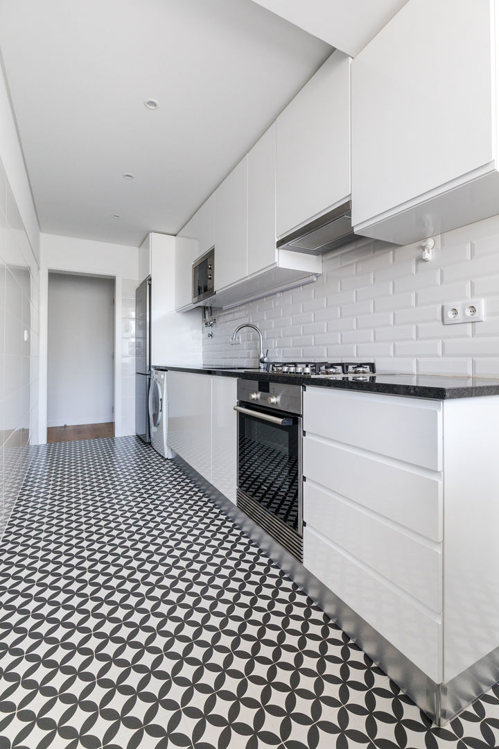 Oeiras - Remodelação Total Apartamento Duplex T2+1 , Sizz Design Sizz Design Kitchen