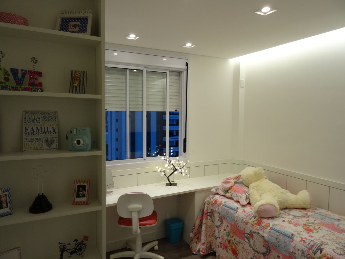 Apartamento no Taquaral, Ambiento Arquitetura Ambiento Arquitetura Recámaras para adolescentes Madera Acabado en madera