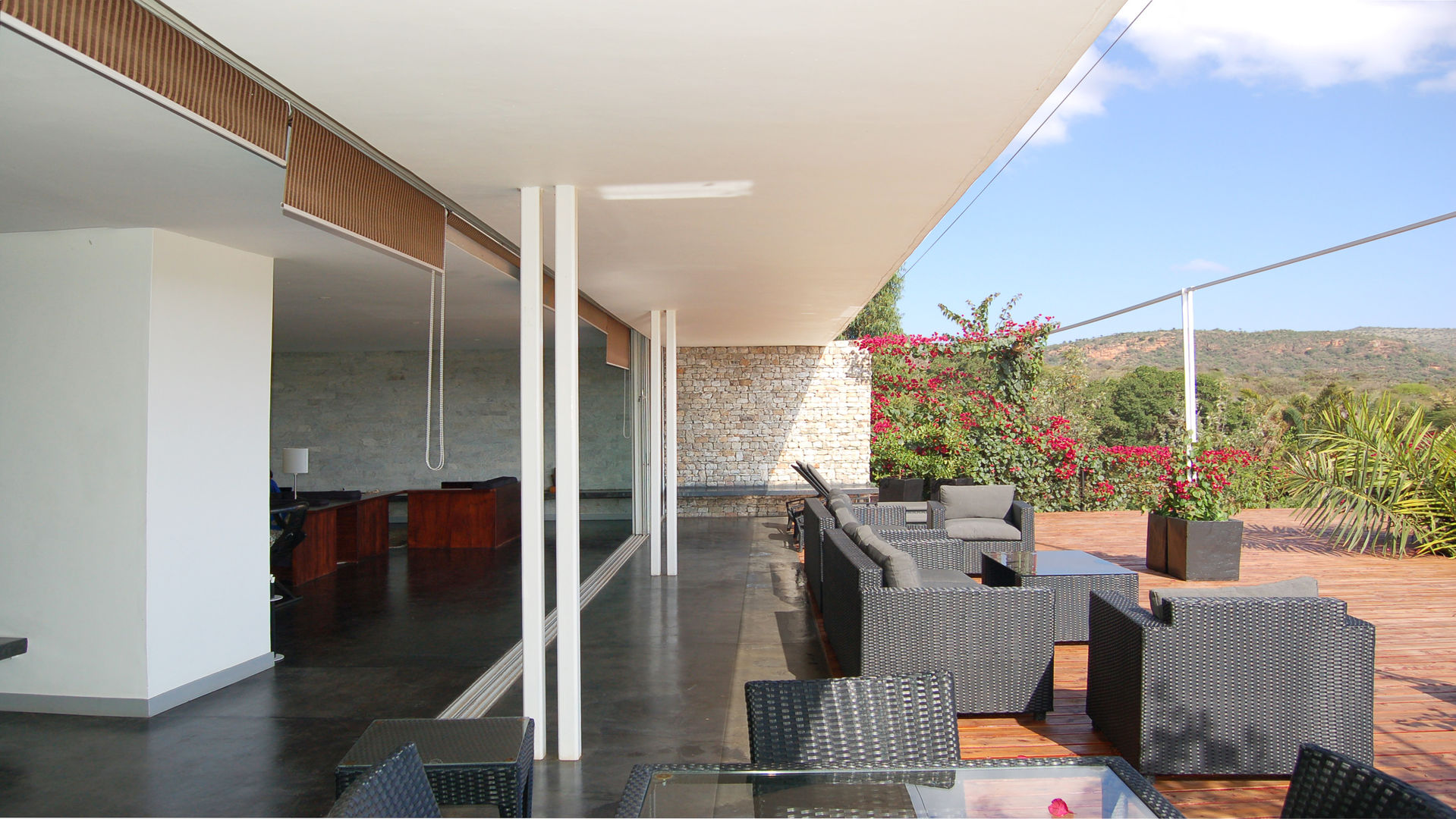 ENCHORO, Kenyan Heaven, TAG TAG Minimalist balcony, veranda & terrace Quartz