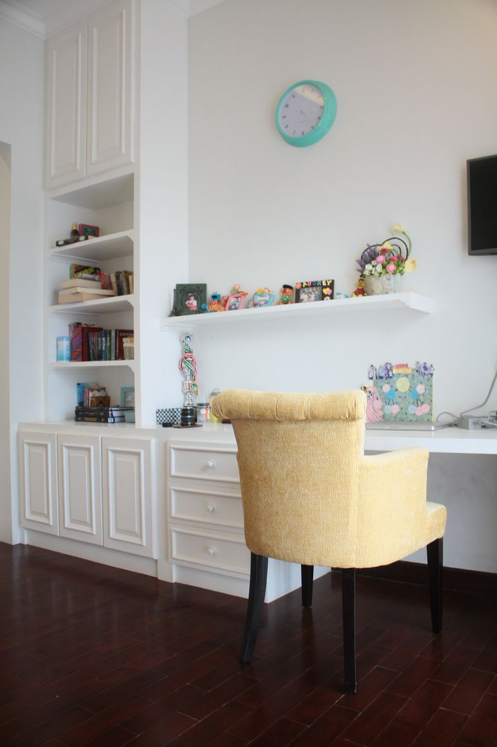 Kamar Anak - Kemang Timur, Exxo interior Exxo interior Phòng học/văn phòng phong cách kinh điển Desks