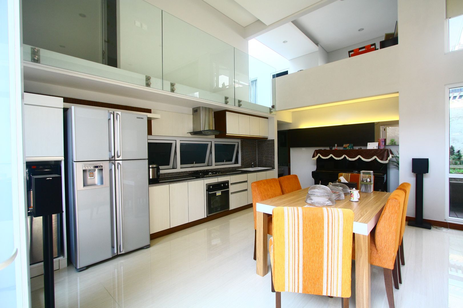 Living - Dining and Pantry - Cipete, Exxo interior Exxo interior Comedores de estilo moderno