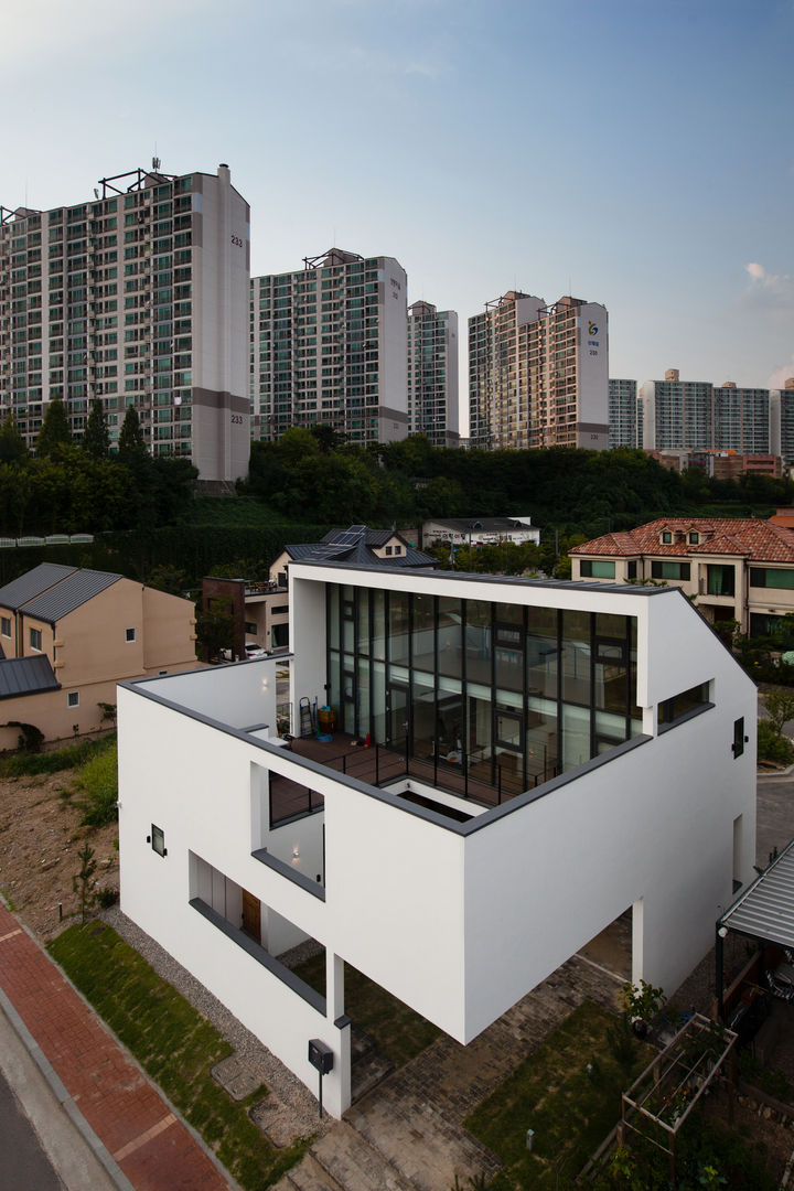 HOUSE DAM, 디자인그룹 콜라보 디자인그룹 콜라보 Moderne huizen