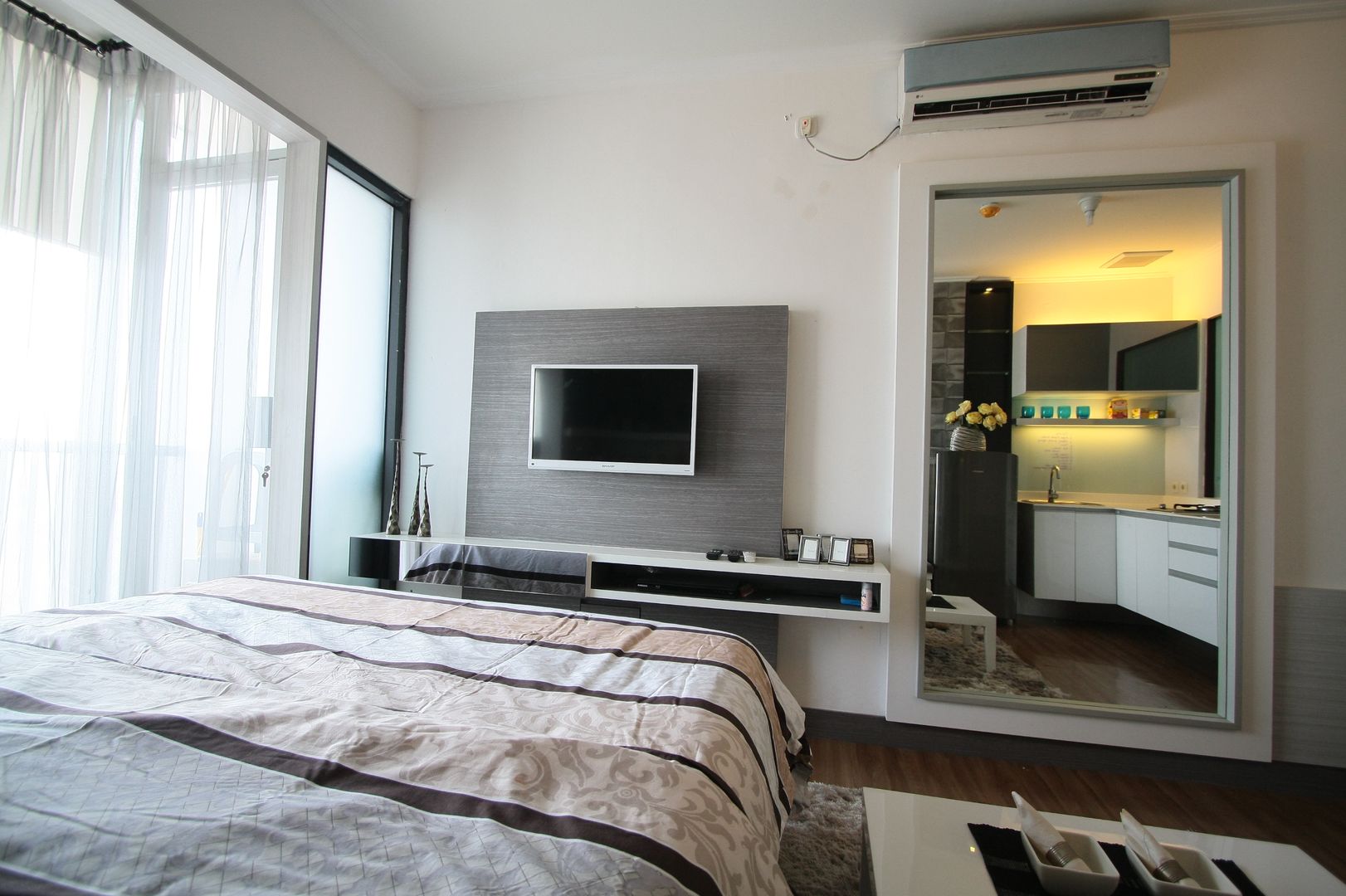 Apartment mungil yang simple, efisien dan elegan, Exxo interior Exxo interior