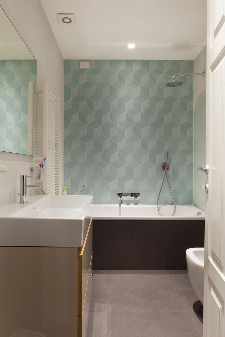 AM Family Flat, Filippo Colombetti, Architetto Filippo Colombetti, Architetto Modern bathroom