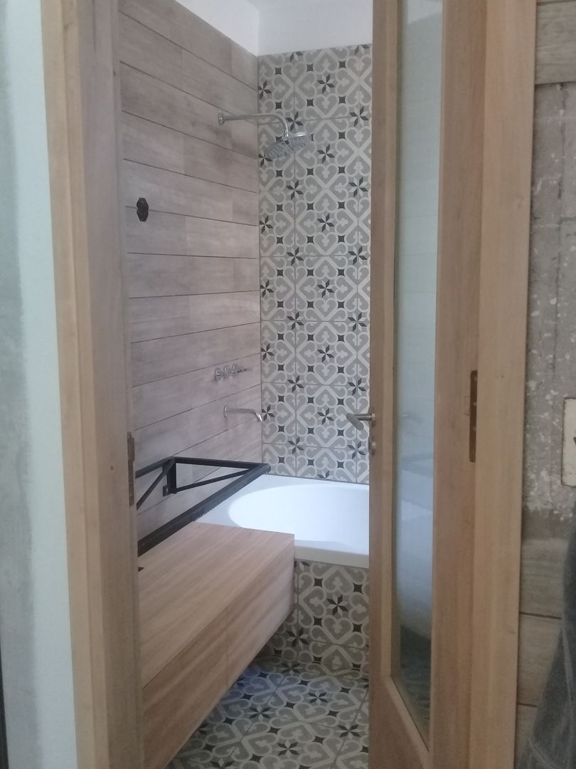 BAÑO , CRUZAT ARQUITECTURA Y CONSTRUCCION CRUZAT ARQUITECTURA Y CONSTRUCCION ラスティックスタイルの お風呂・バスルーム