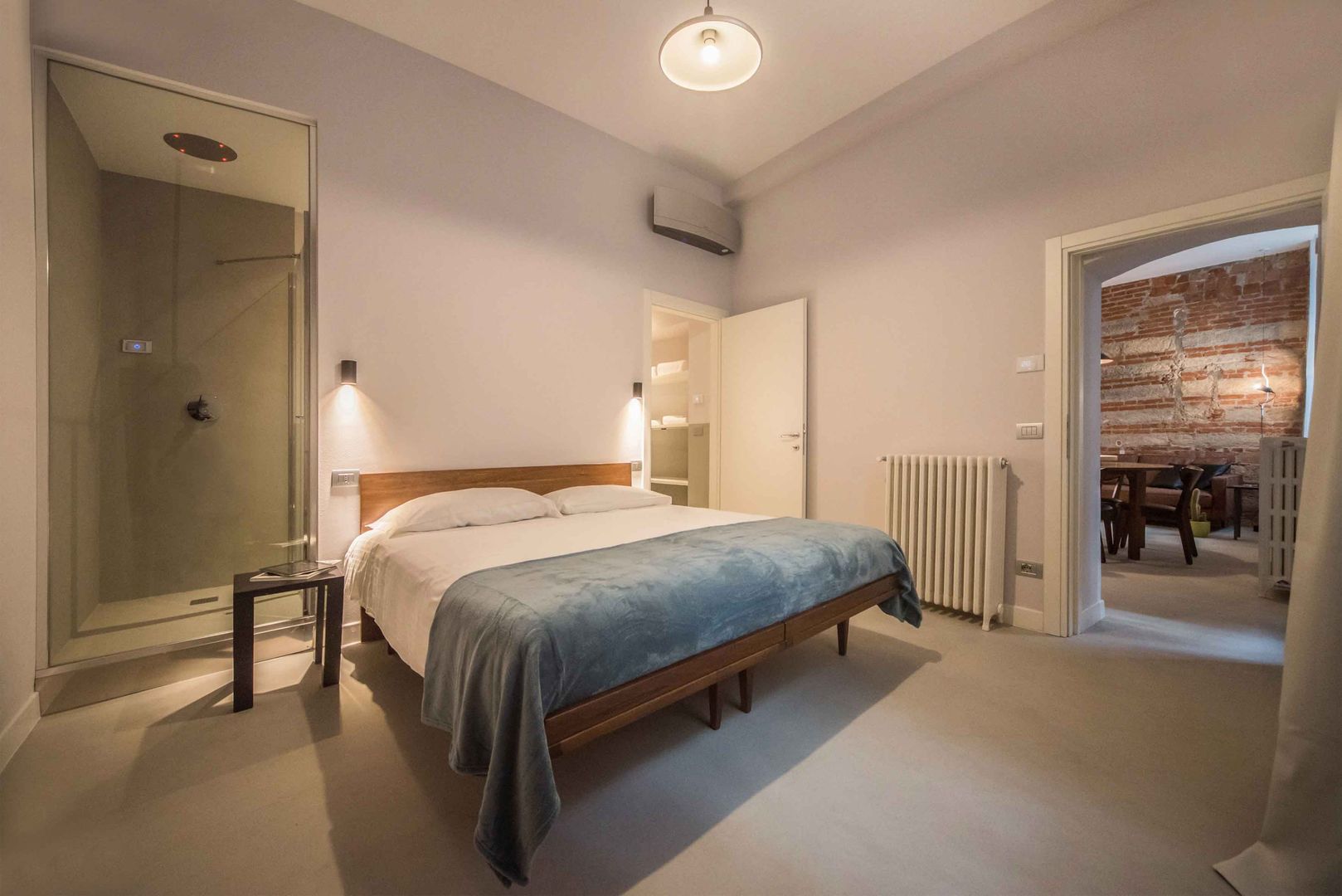 #AMANTI11, PADIGLIONE B PADIGLIONE B Dormitorios de estilo moderno Cuarzo