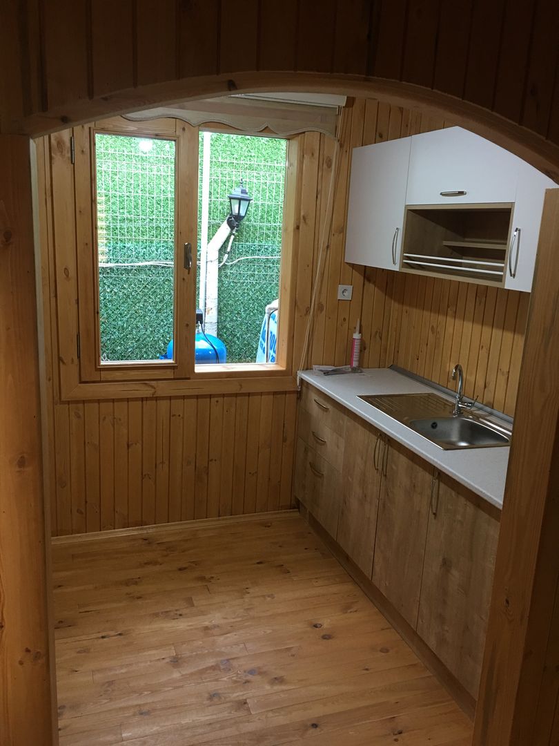 Ahşap bungalov kütük ev, KAYALAR AHŞAP KERESTE ÜRÜNLERİ KAYALAR AHŞAP KERESTE ÜRÜNLERİ Kitchen units Wood Wood effect