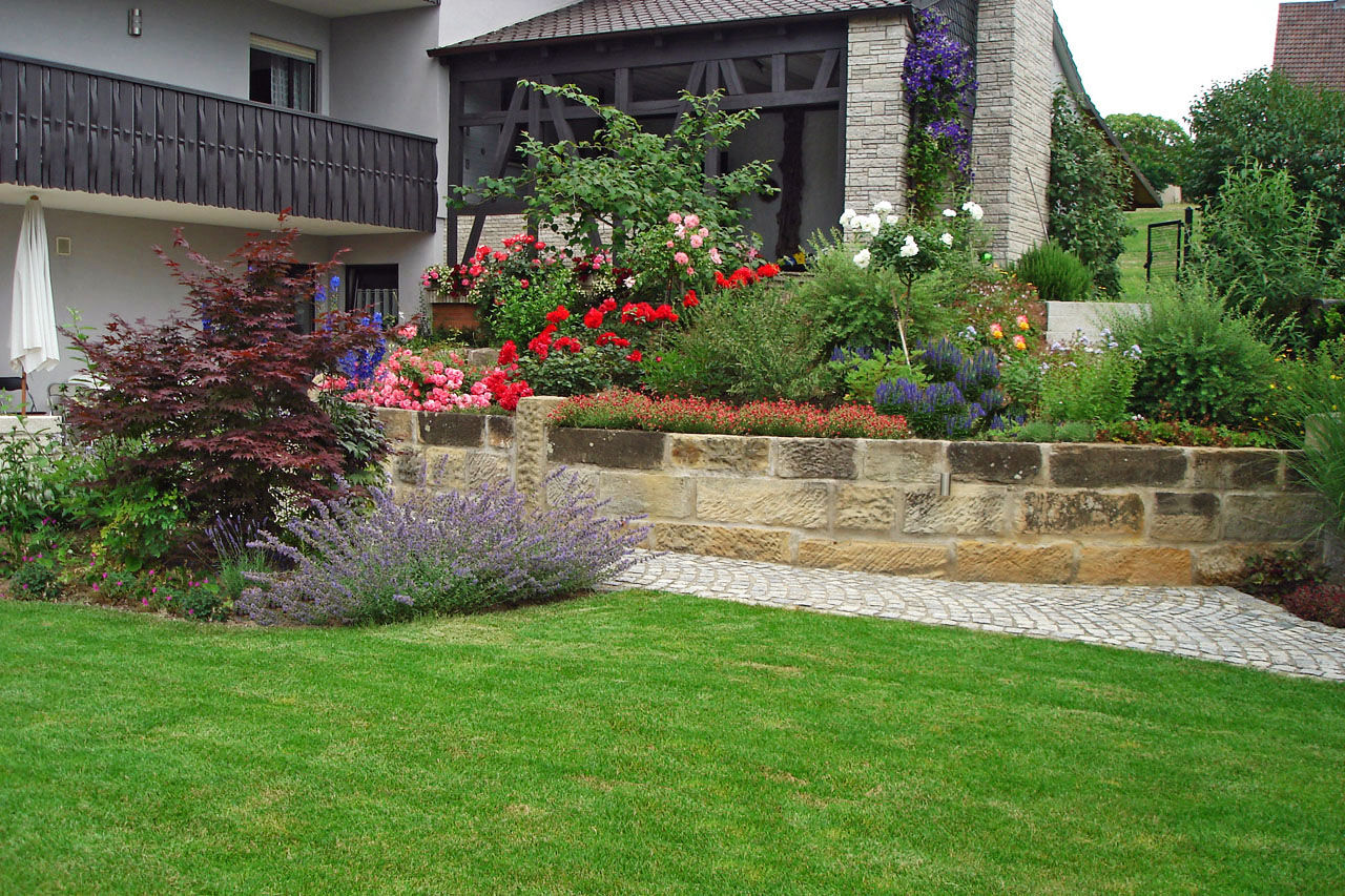 Was kostet eine Gartenmauer? homify