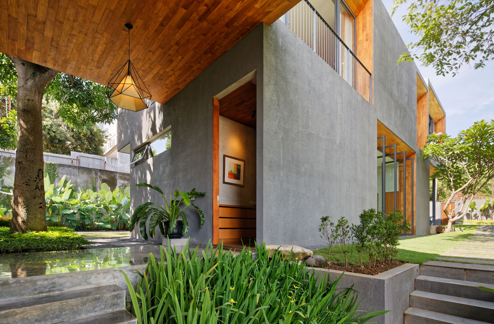 House of Inside and Outside, Tamara Wibowo Architects Tamara Wibowo Architects Tropikal Evler