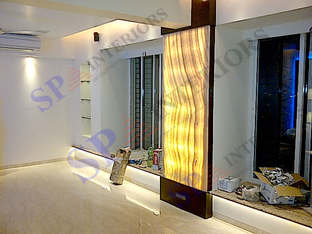 Vibha Hegde, SP INTERIORS SP INTERIORS Modern corridor, hallway & stairs