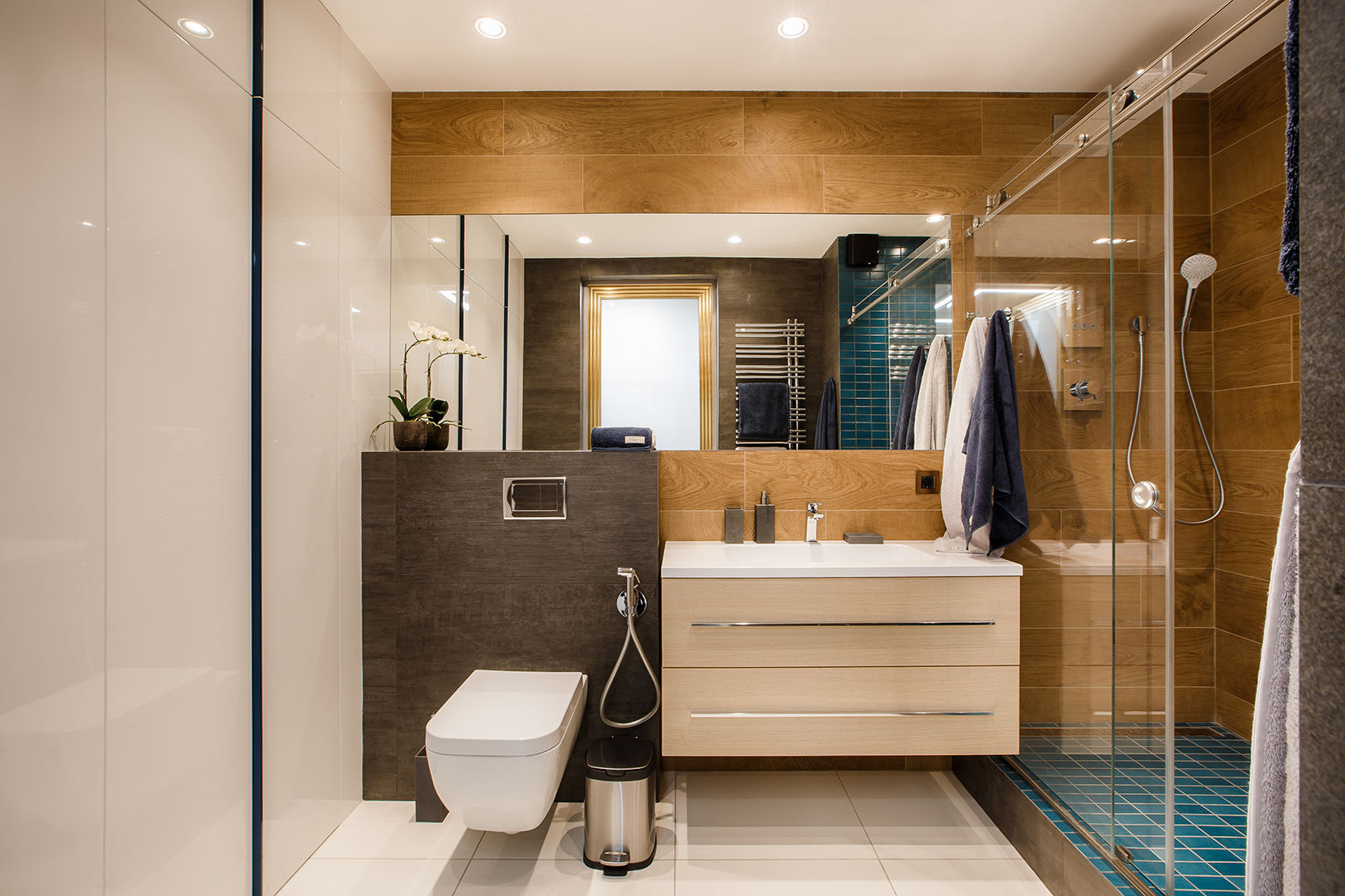 Дизайн неоклассической ванной: 15 лучших стильных фото интерьеров