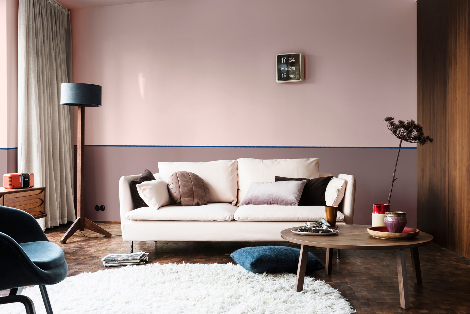 The Heart Wood Home Dulux UK Phòng khách phong cách Bắc Âu pink,living room,lounge,heartwood,heart wood,paint,dulux,purple,colour of the year,relaxed,scandinavian,tonal
