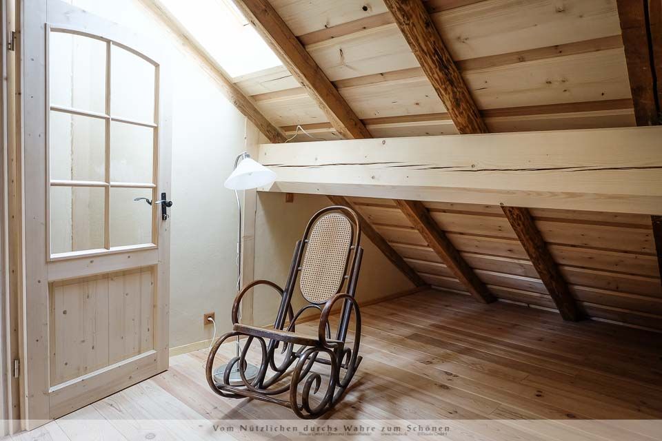 Dachausbau mit Galerie, Thisalo GmbH Thisalo GmbH Cuartos de estilo rural