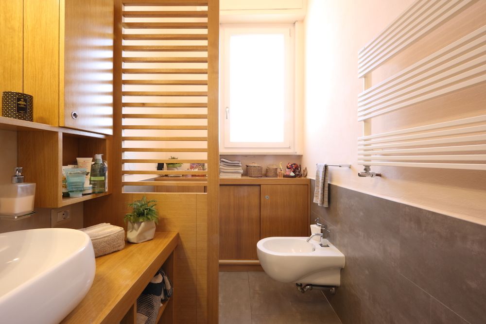 Bagno su misura, Daniele Arcomano Daniele Arcomano Modern style bathrooms Wood Wood effect