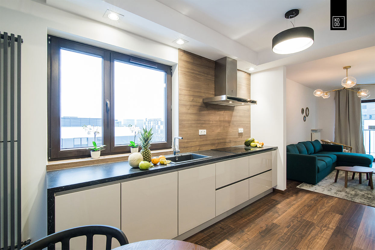 APARTAMENT KOLONIALNY, KODO projekty i realizacje wnętrz KODO projekty i realizacje wnętrz Kitchen