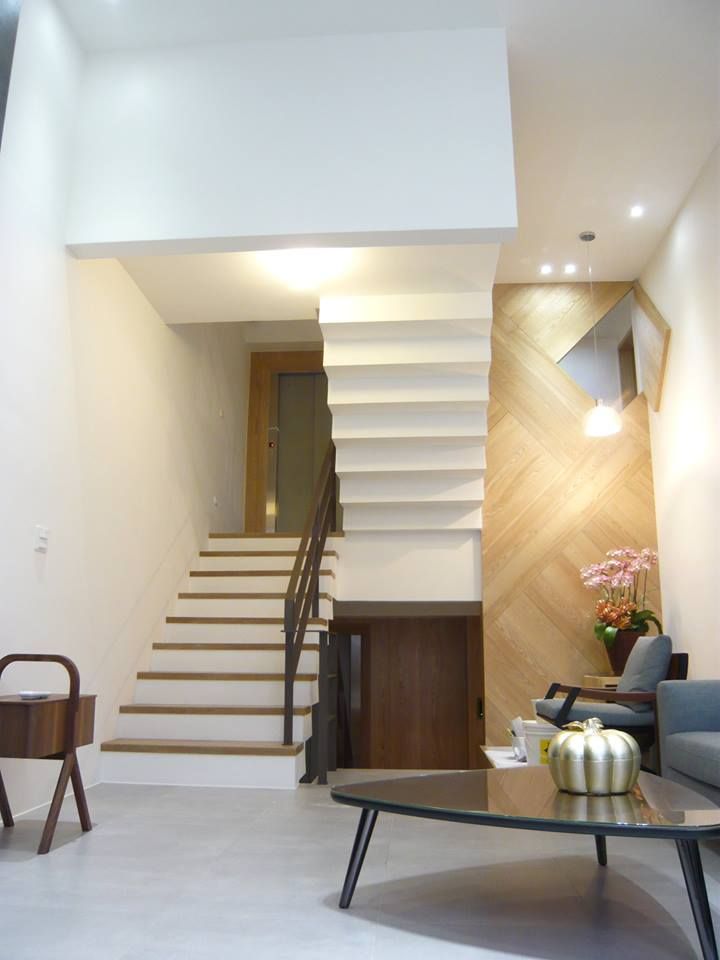 內湖康寧丁公館, 第宅空間設計 第宅空間設計 Modern corridor, hallway & stairs