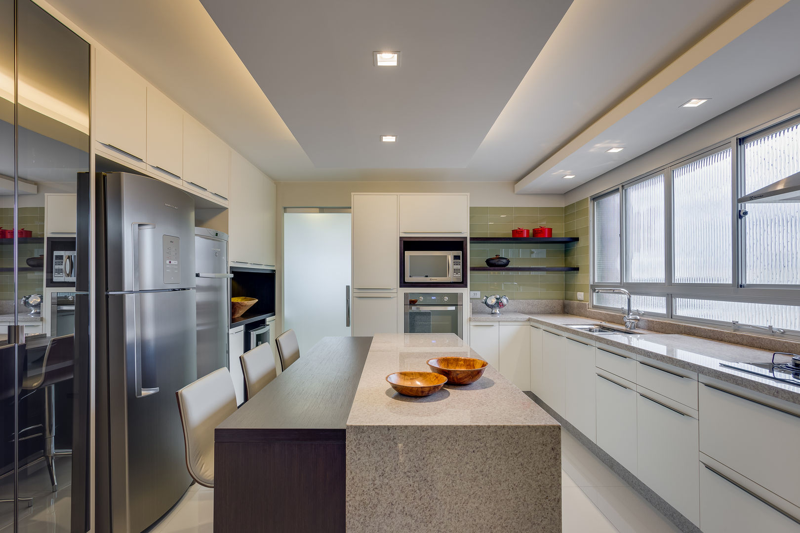 homify Modern kitchen