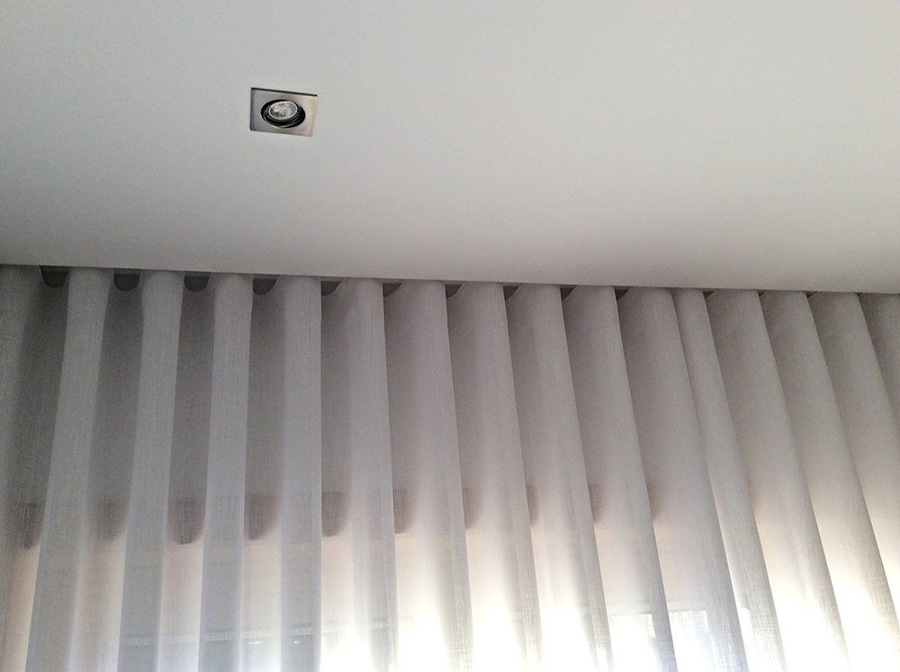 Calhas e Cortinas em linho, Plano A Plano A Salones de estilo moderno