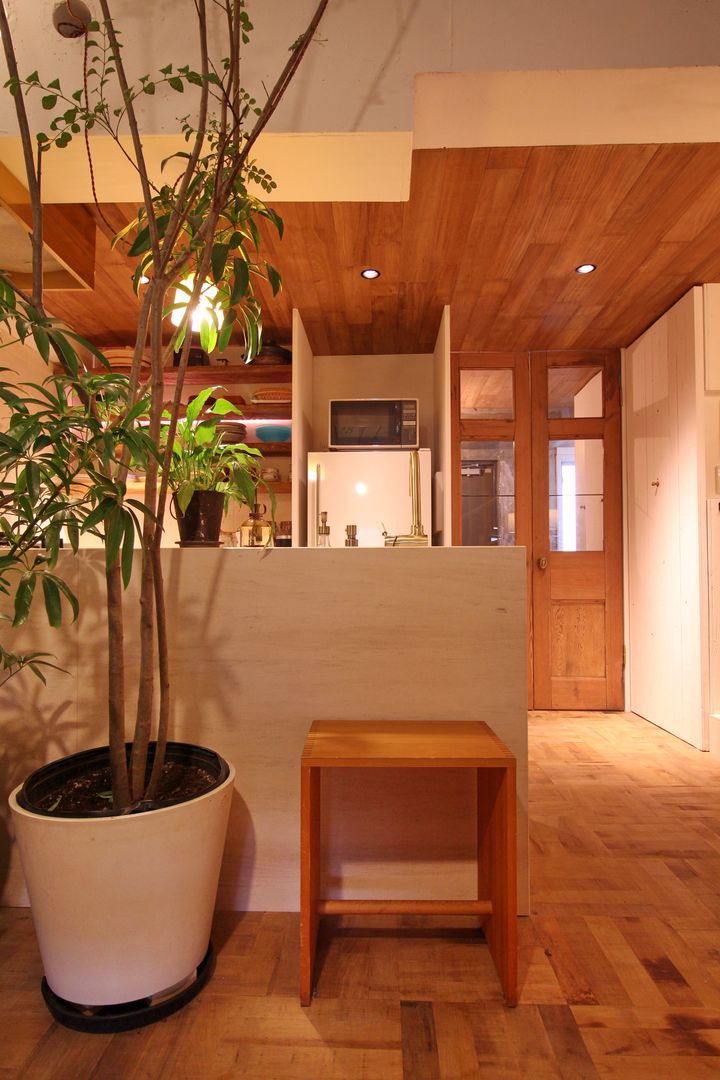 Apartment in tamagawa, Mimasis Design／ミメイシス デザイン Mimasis Design／ミメイシス デザイン Cocinas rústicas Madera Acabado en madera