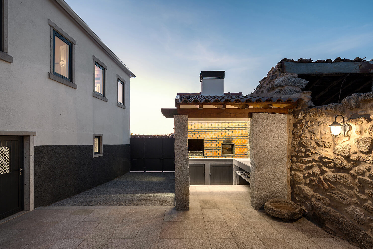 Casa na aldeia, Estúdio AMATAM Estúdio AMATAM Landelijke huizen