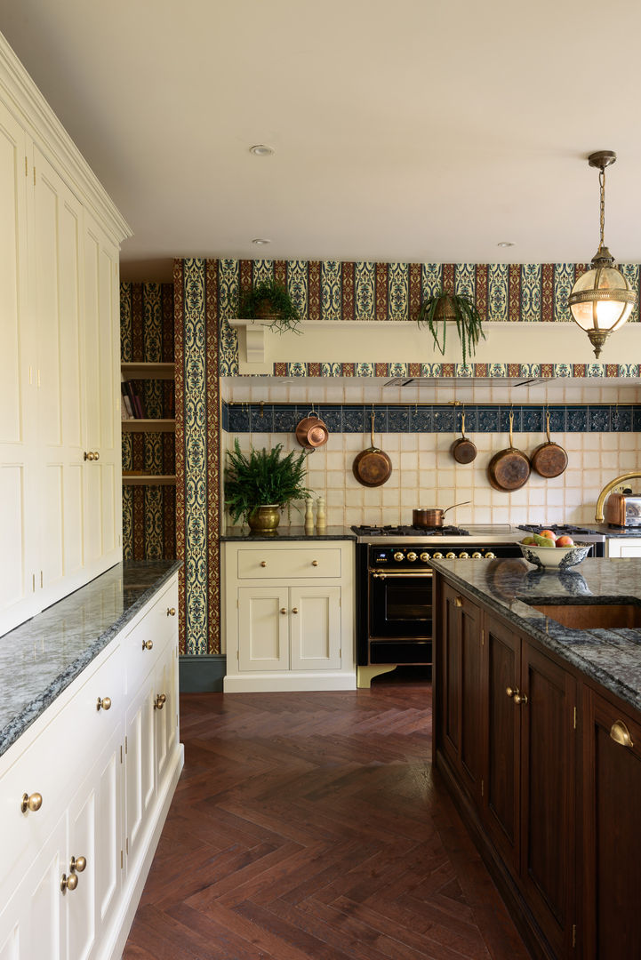 The House of Hackney Kitchen by deVOL, deVOL Kitchens deVOL Kitchens Cozinhas ecléticas Madeira maciça Multi colorido